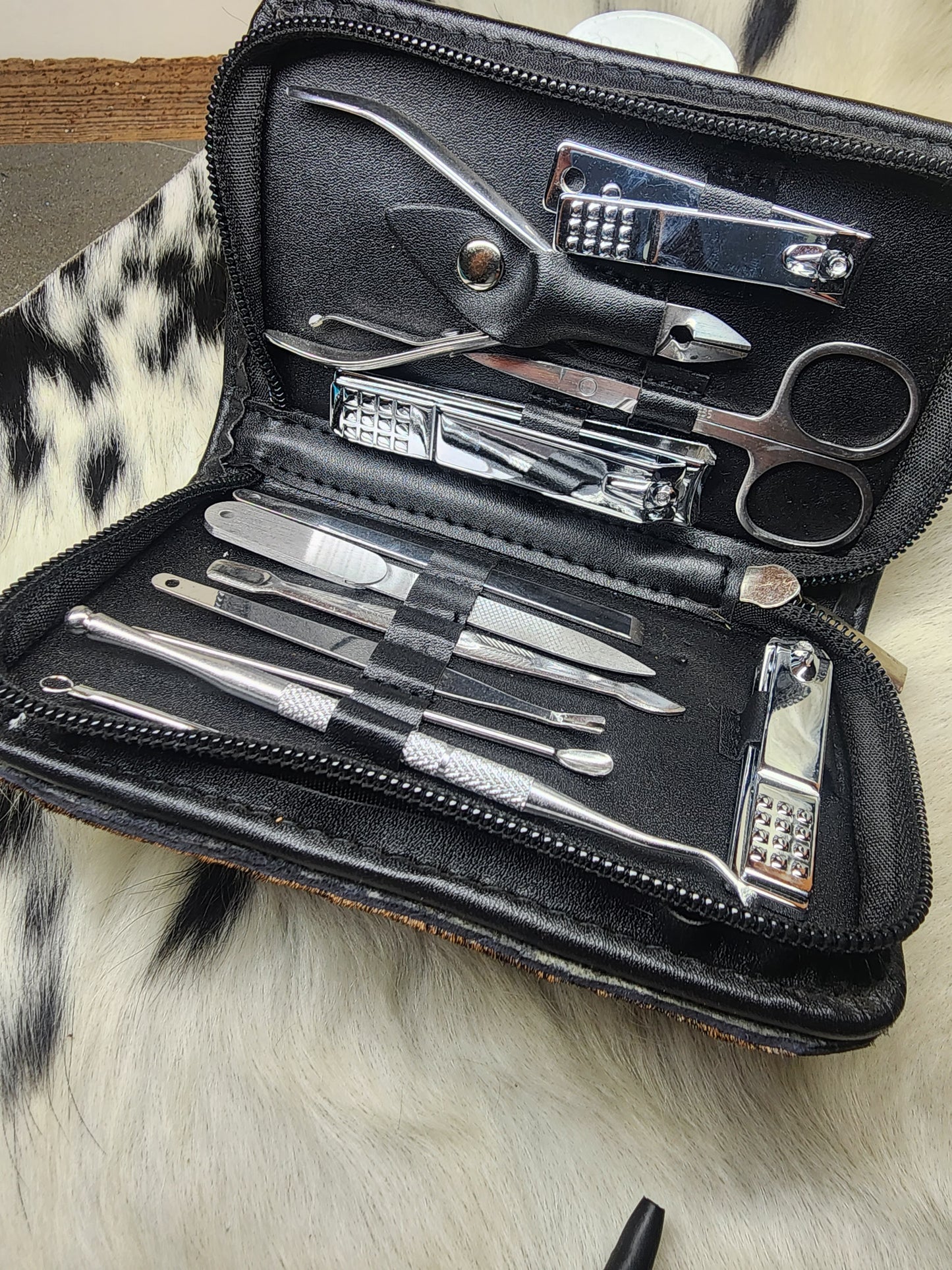 Cowhide Manicure Set