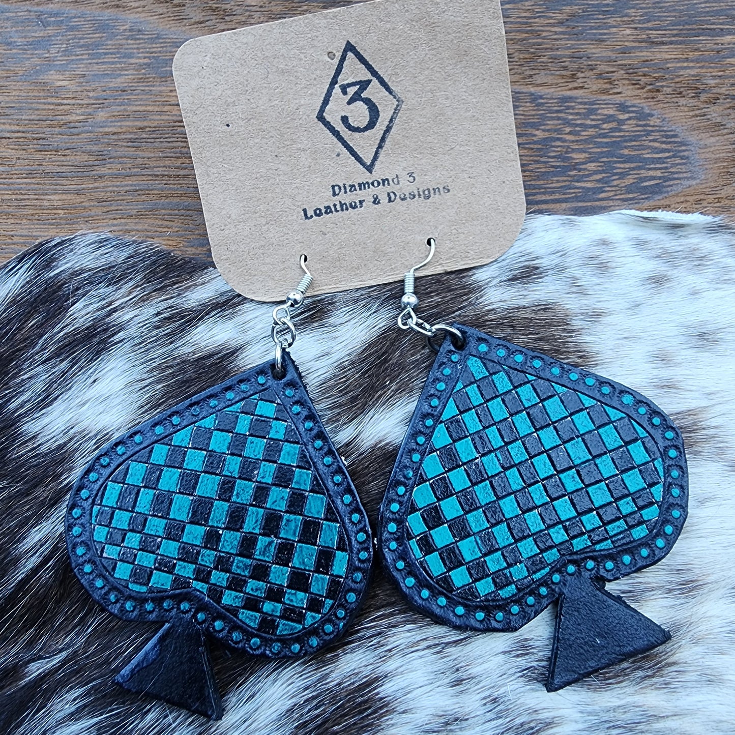 Checkered Leather Spade Earrings Turquiose